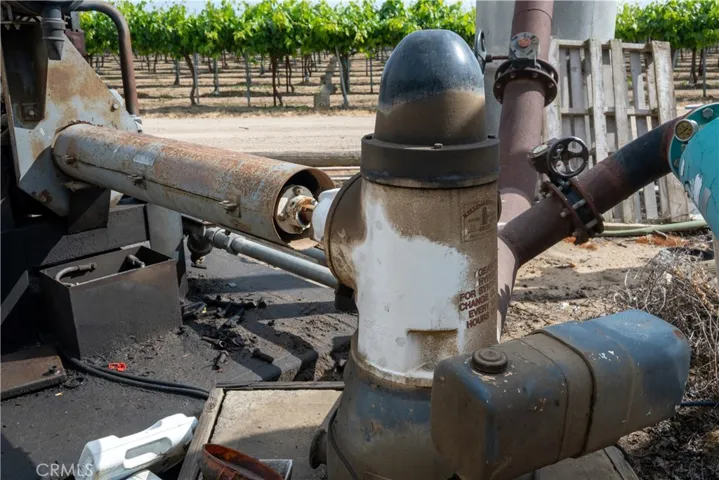 5702 Highway 145, Madera, California 93637