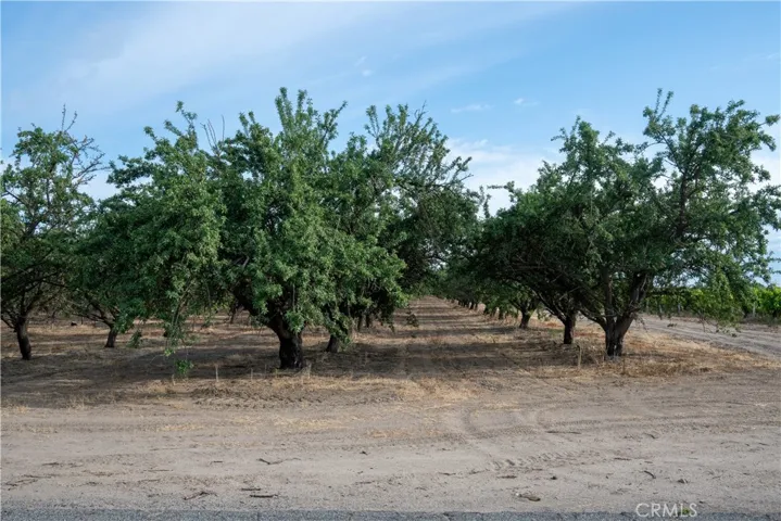 5702 Highway 145, Madera, California 93637