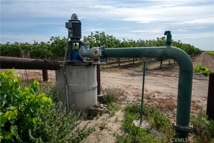 5702 Highway 145, Madera, California 93637