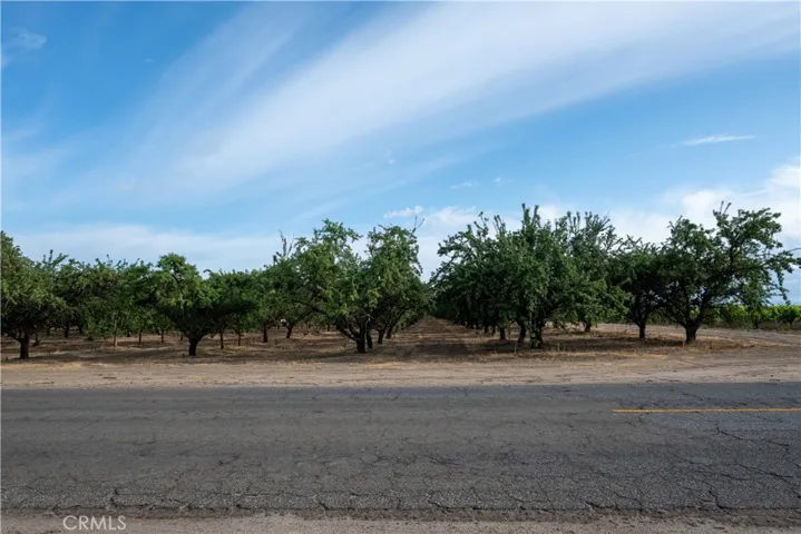 5702 Highway 145, Madera, California 93637