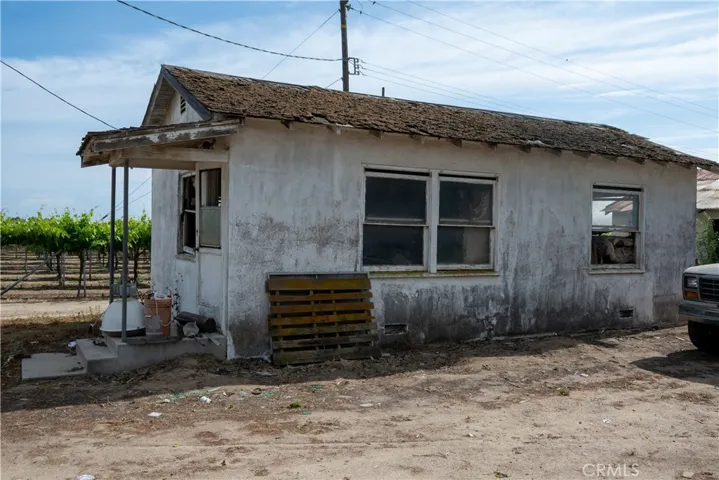 5702 Highway 145, Madera, California 93637