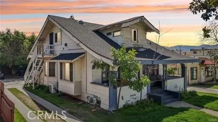 426 Ivy Street, Glendale, California 91204, ,Residential Income,For Sale,Ivy,SR25113808
