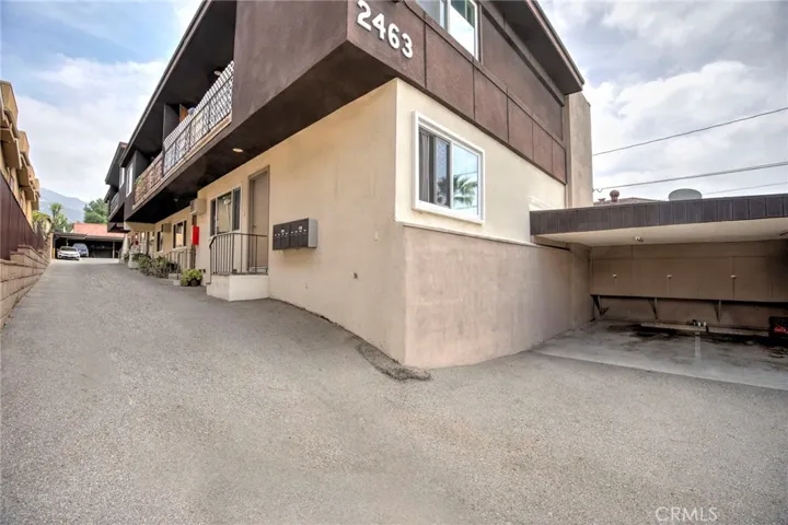 2463 Montrose Avenue, Montrose, California 91020