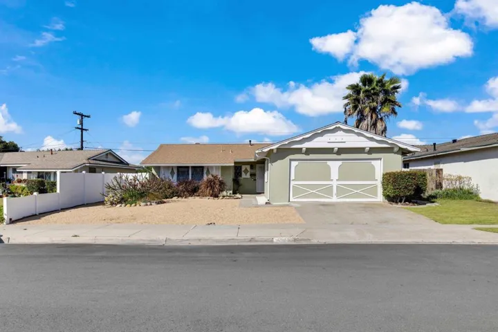 4988 Rebel Rd, San Diego, California 92117