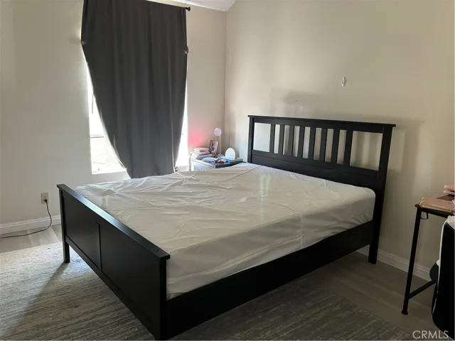27 Dartmouth 26, Irvine, California 92612
