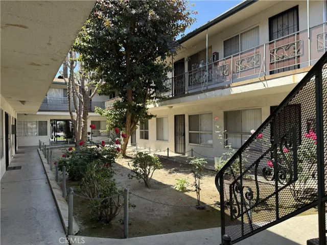 3189 Euclid Avenue, Lynwood, California 90262