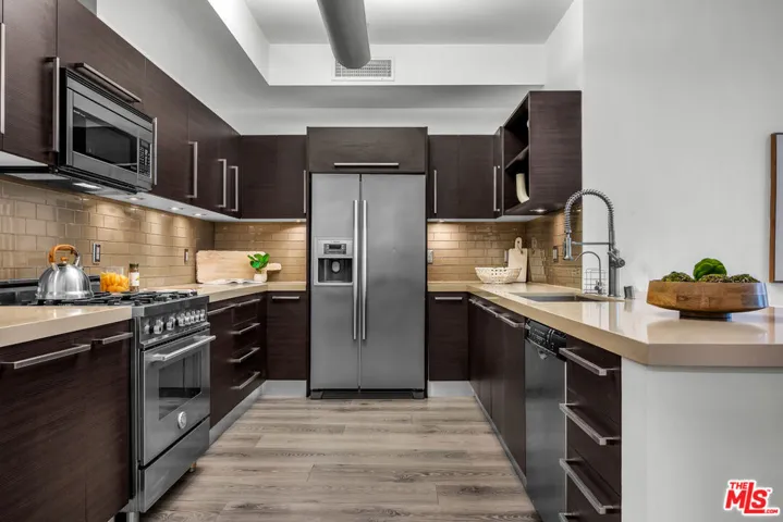 855 N Croft Avenue 309, Los Angeles, California 90069