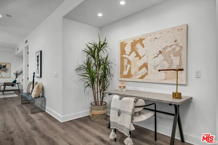 855 N Croft Avenue 309, Los Angeles, California 90069