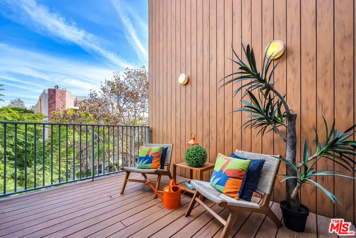 855 N Croft Avenue 309, Los Angeles, California 90069