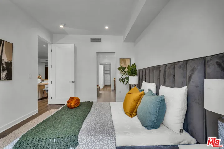 855 N Croft Avenue 309, Los Angeles, California 90069