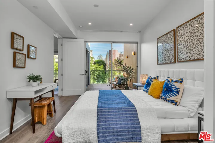 855 N Croft Avenue 309, Los Angeles, California 90069
