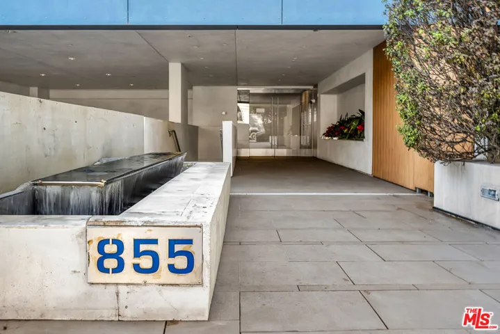 855 N Croft Avenue 309, Los Angeles, California 90069