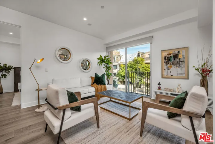 855 N Croft Avenue 309, Los Angeles, California 90069