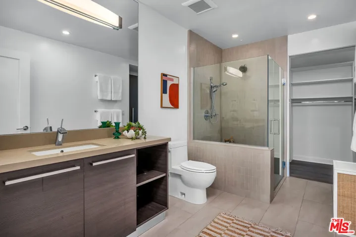 855 N Croft Avenue 309, Los Angeles, California 90069