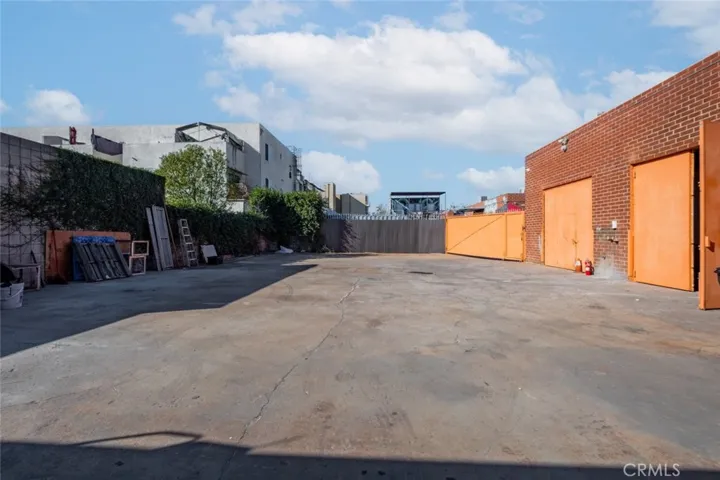 12010 Vose Street, North Hollywood, California 91605