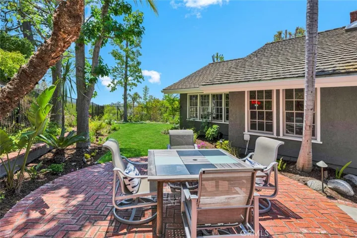 1821 Overview Circle, North Tustin, California 92705