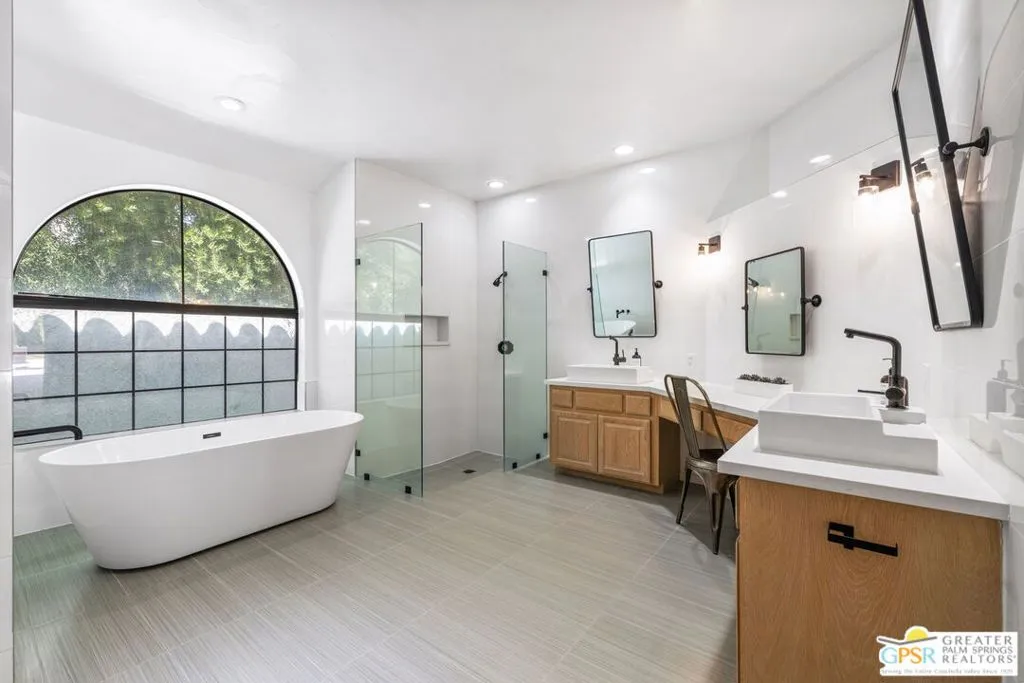 38262 W Maracaibo Circle, Palm Springs, California 92264 home-pic-32