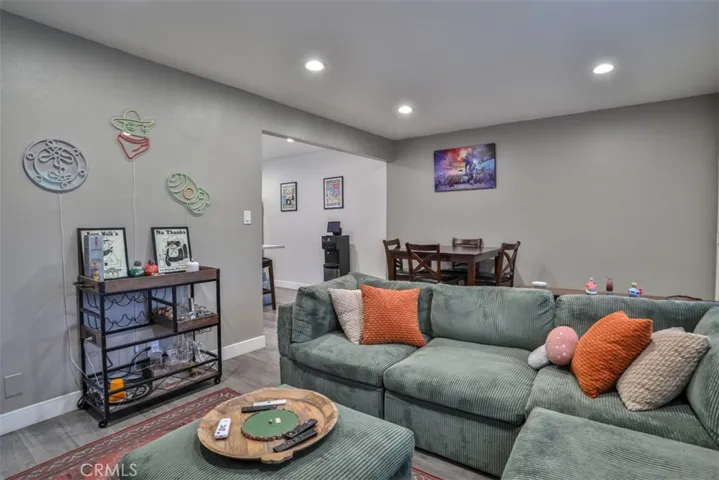 6060 La Prada Street, Los Angeles, California 90042