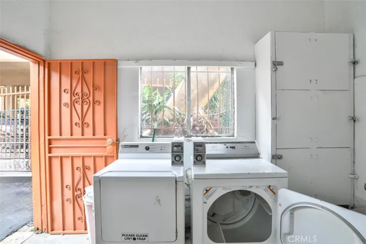 6060 La Prada Street, Los Angeles, California 90042