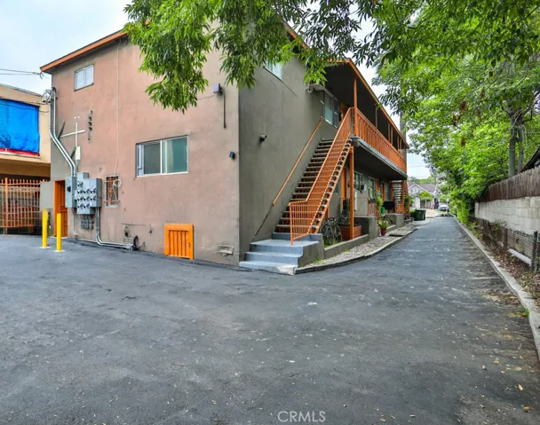 6060 La Prada Street, Los Angeles, California 90042
