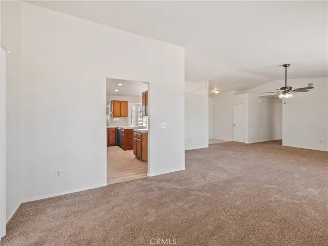 15464 Erie Road, Apple Valley, California 92307