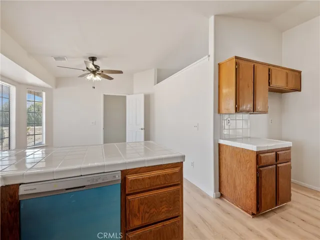 15464 Erie Road, Apple Valley, California 92307