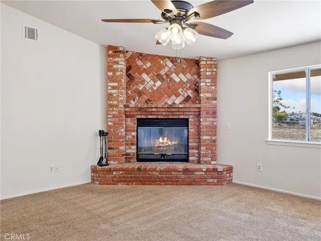 15464 Erie Road, Apple Valley, California 92307