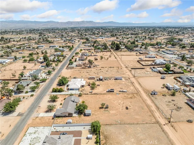 15464 Erie Road, Apple Valley, California 92307