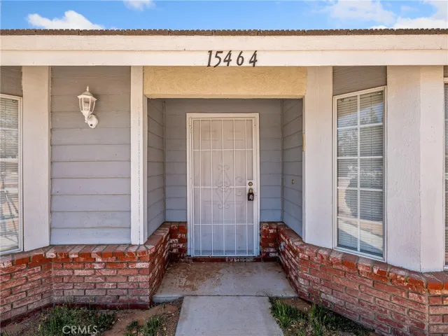 15464 Erie Road, Apple Valley, California 92307