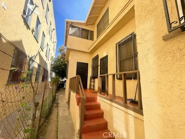 1835 W 12th Street, Los Angeles, California 90006 home-pic-4