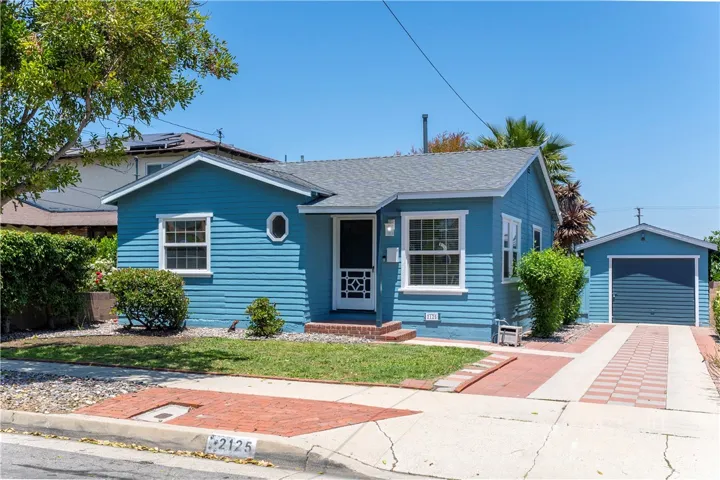 2125 256th Street, Lomita, California 90717