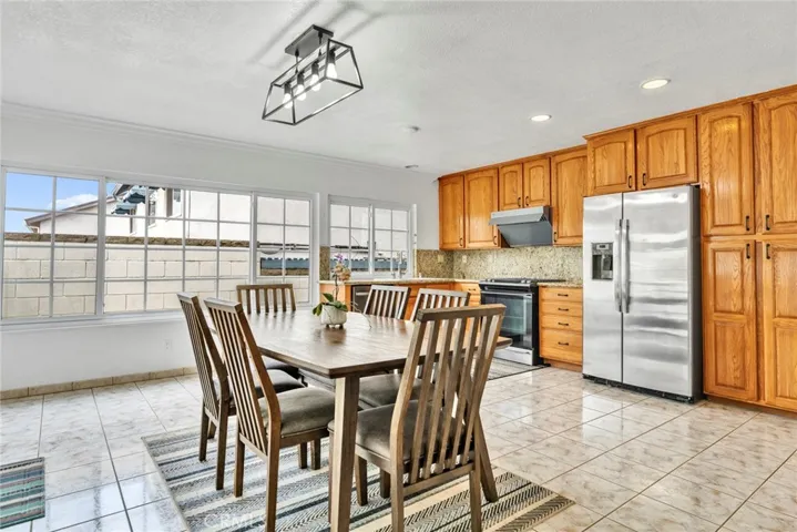 2071 Country Canyon Road, Hacienda Heights, California 91745