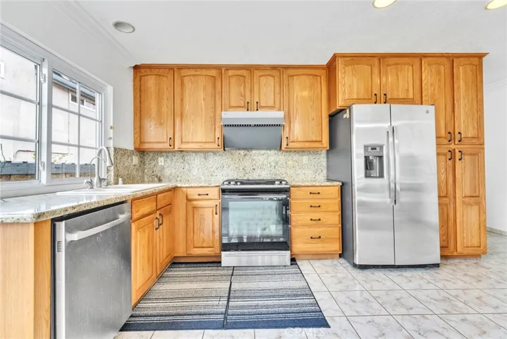 2071 Country Canyon Road, Hacienda Heights, California 91745