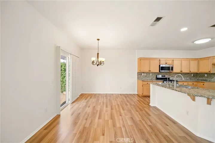594 Yarrow Drive, Simi Valley, California 93065