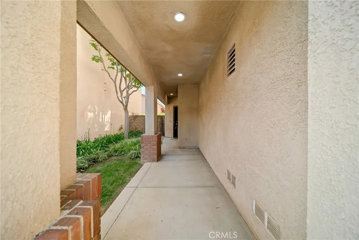 594 Yarrow Drive, Simi Valley, California 93065