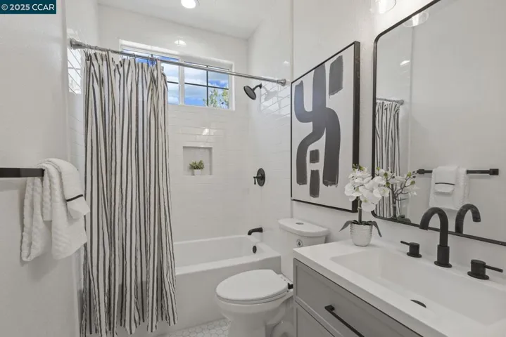 2575 Edgewater Drive, Santa Rosa, California 95407-4588