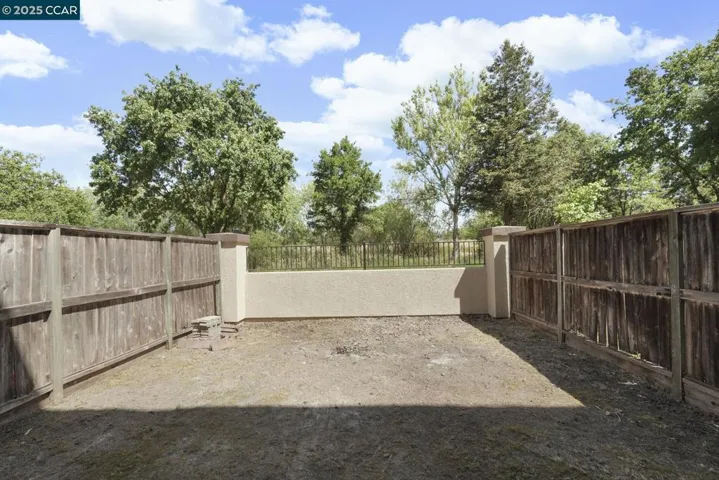 2575 Edgewater Drive, Santa Rosa, California 95407-4588