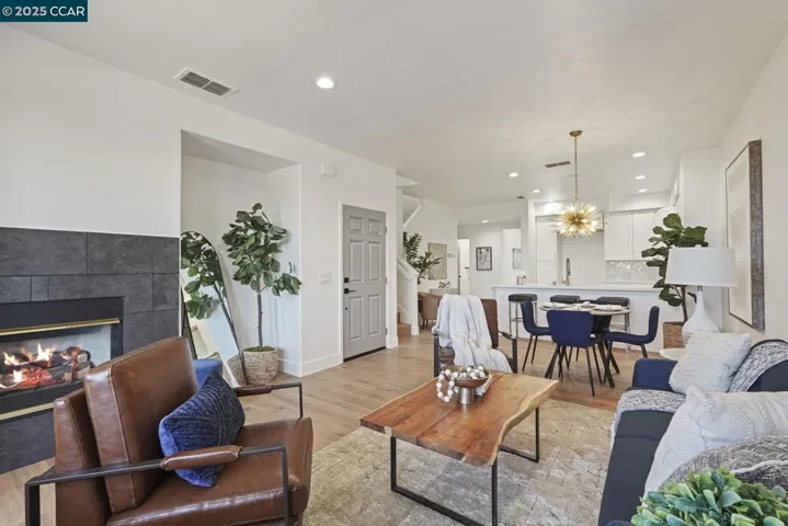 2575 Edgewater Drive, Santa Rosa, California 95407-4588