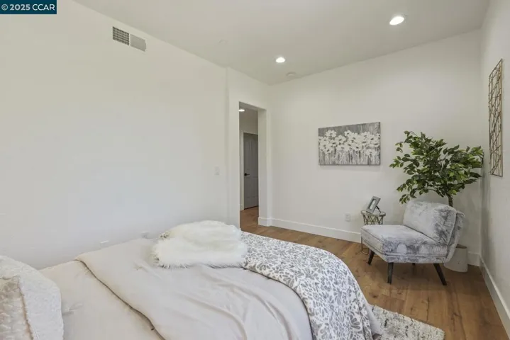 2575 Edgewater Drive, Santa Rosa, California 95407-4588