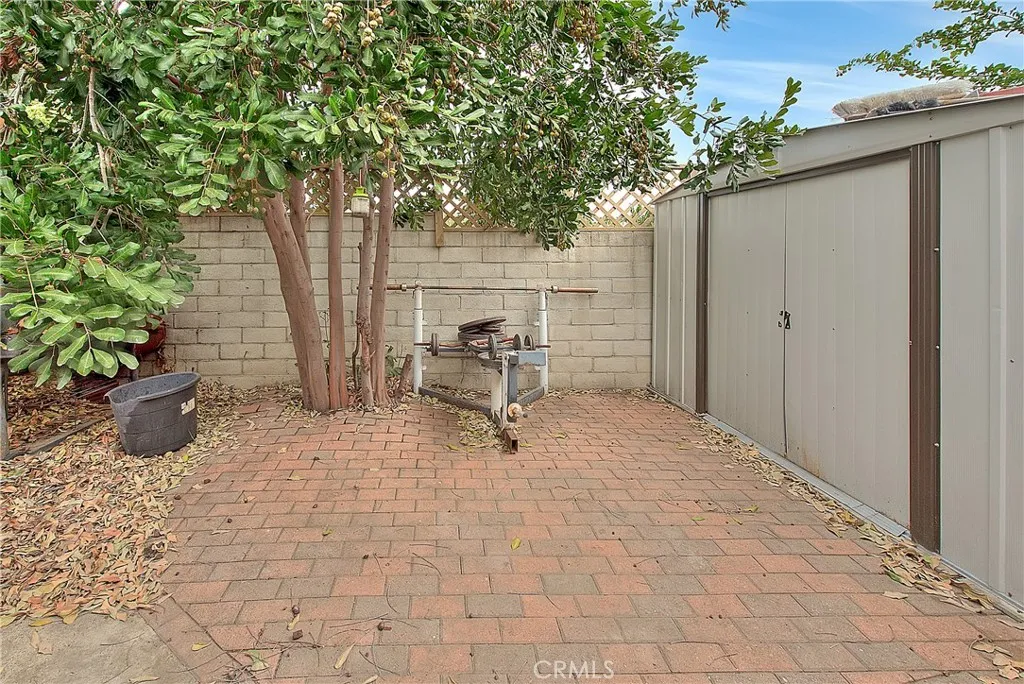 1750 Terrace Lane, Pomona, California 91768 home-pic-24