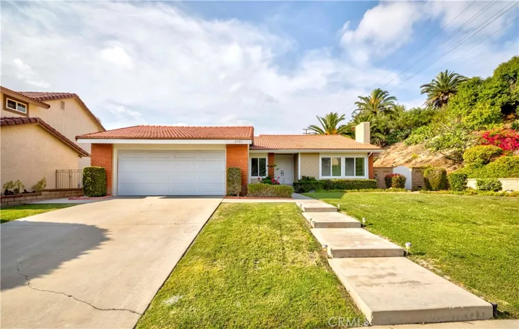 2501 Tiffany Place, Fullerton, California 92833