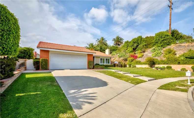 2501 Tiffany Place, Fullerton, California 92833