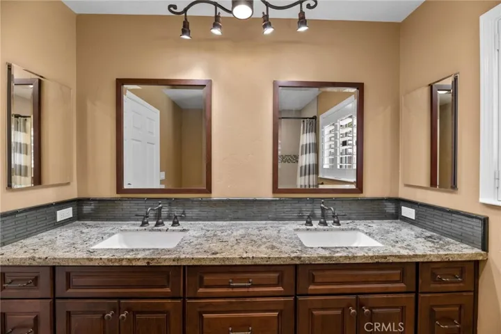 3520 Canonita Drive, Fallbrook, California 92028