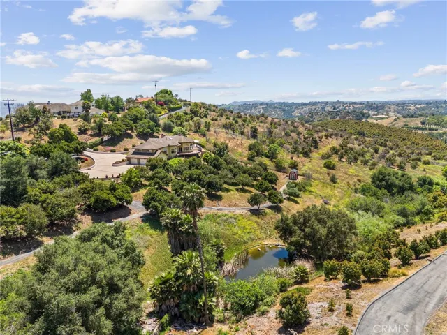3520 Canonita Drive, Fallbrook, California 92028