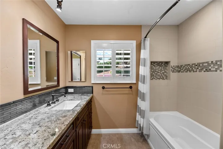 3520 Canonita Drive, Fallbrook, California 92028