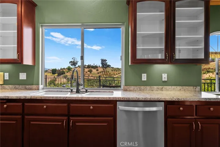 3520 Canonita Drive, Fallbrook, California 92028