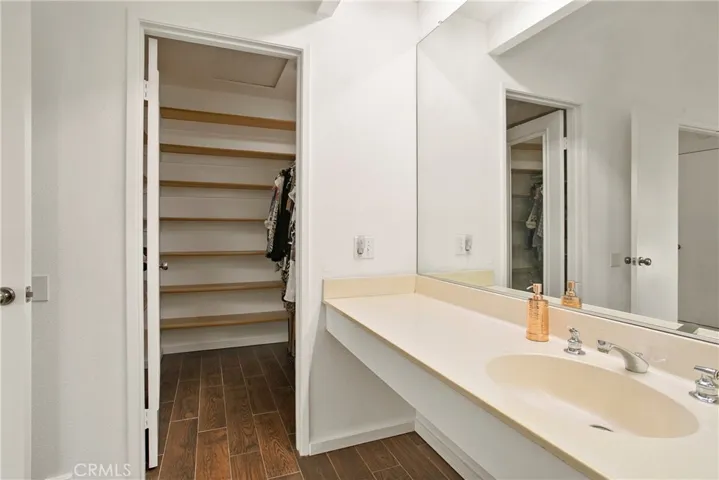 Ensuite Bath of Bedroom 2