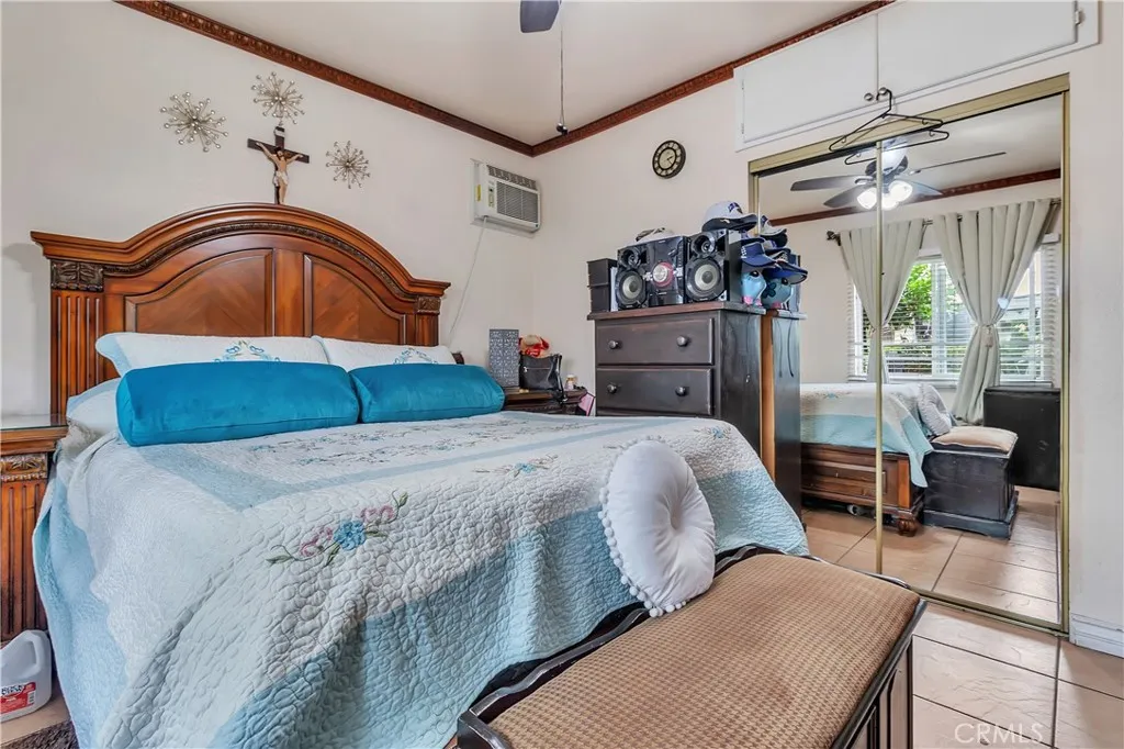 5231 Clara Street, Cudahy, California 90201 home-pic-14