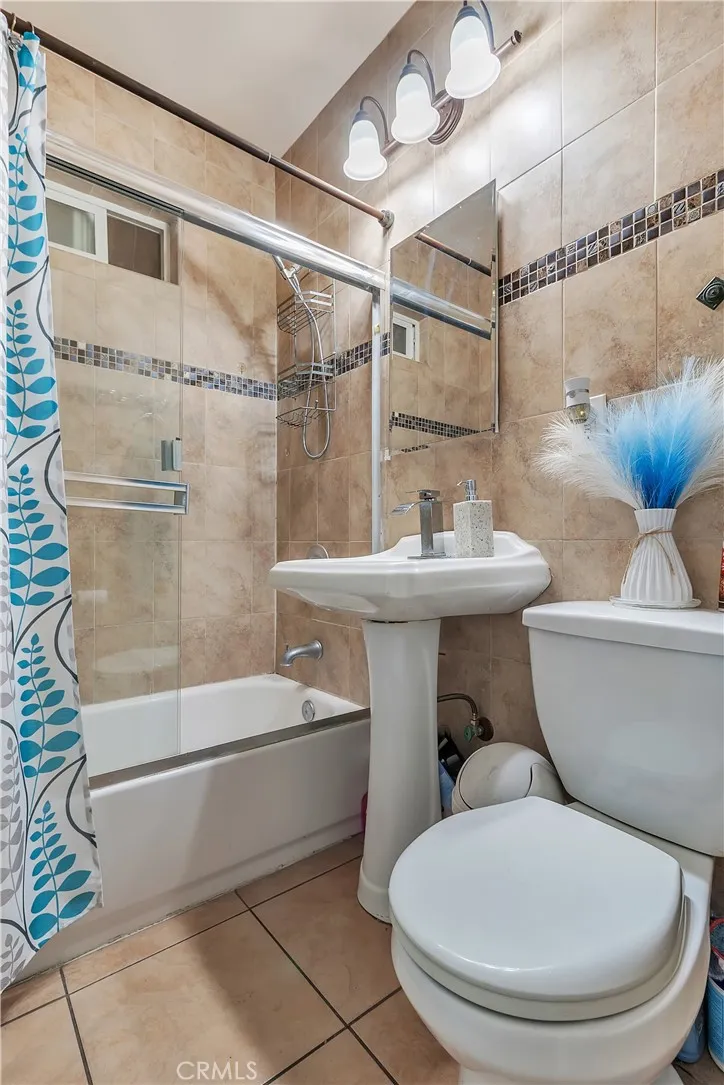 5231 Clara Street, Cudahy, California 90201 home-pic-16