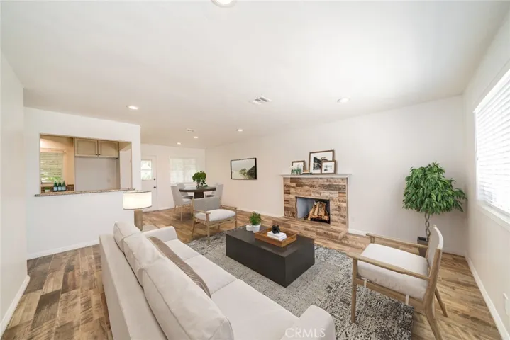 424 E Rialto Avenue, Rialto, California 92376